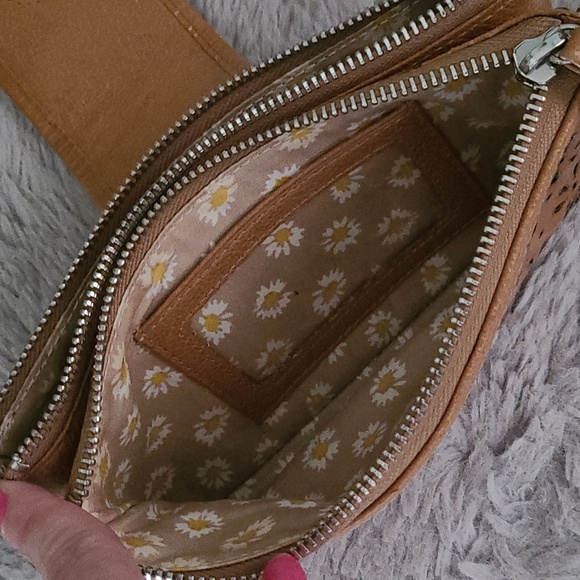 Brighton Leathwr Wallet/Wristlet ❤️ - Picture 7 of 8